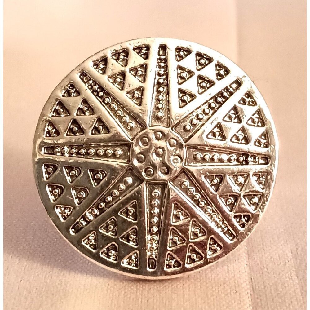 Vintage Adjustable Size 8 Silver Tone Filigree Statement Ring New in Box